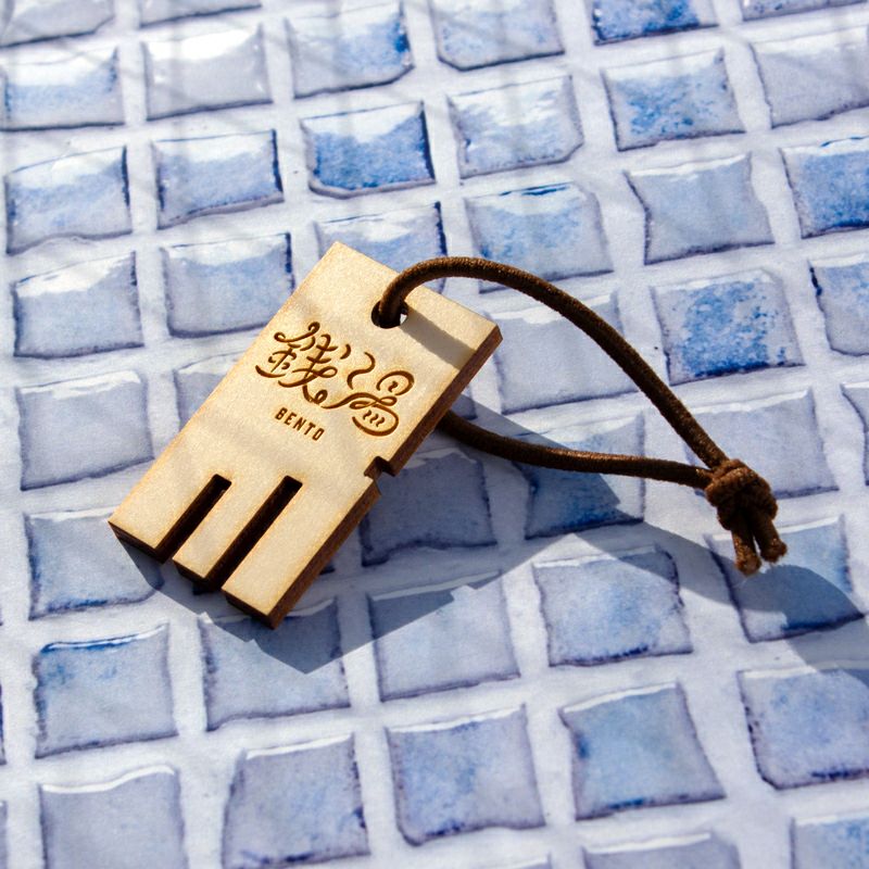 サンセットサウナ　ウッドストラップ / 銭湯1